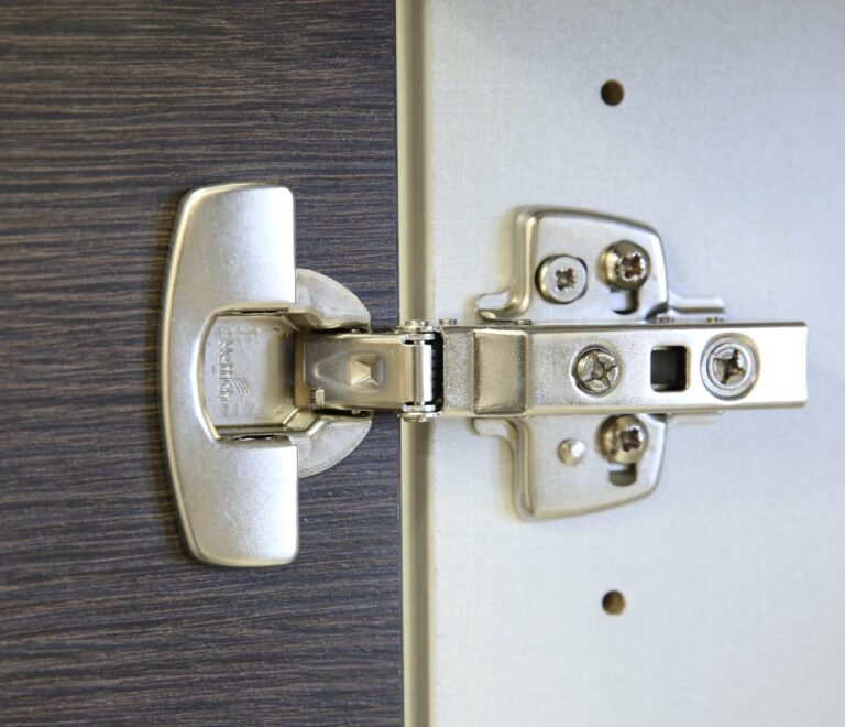 Alpine Hinge 1920x1080 1